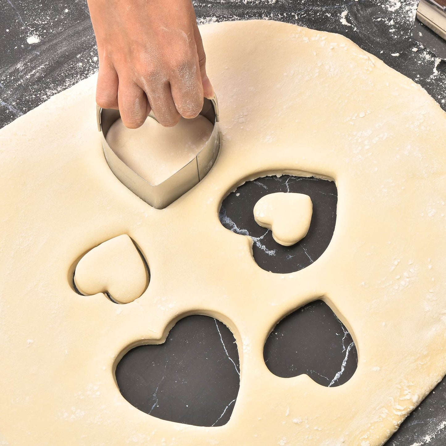 HULISEN Heart Cookie Cutter Set - 5 Pieces, Stainless Steel Biscuit Cutters with Handle