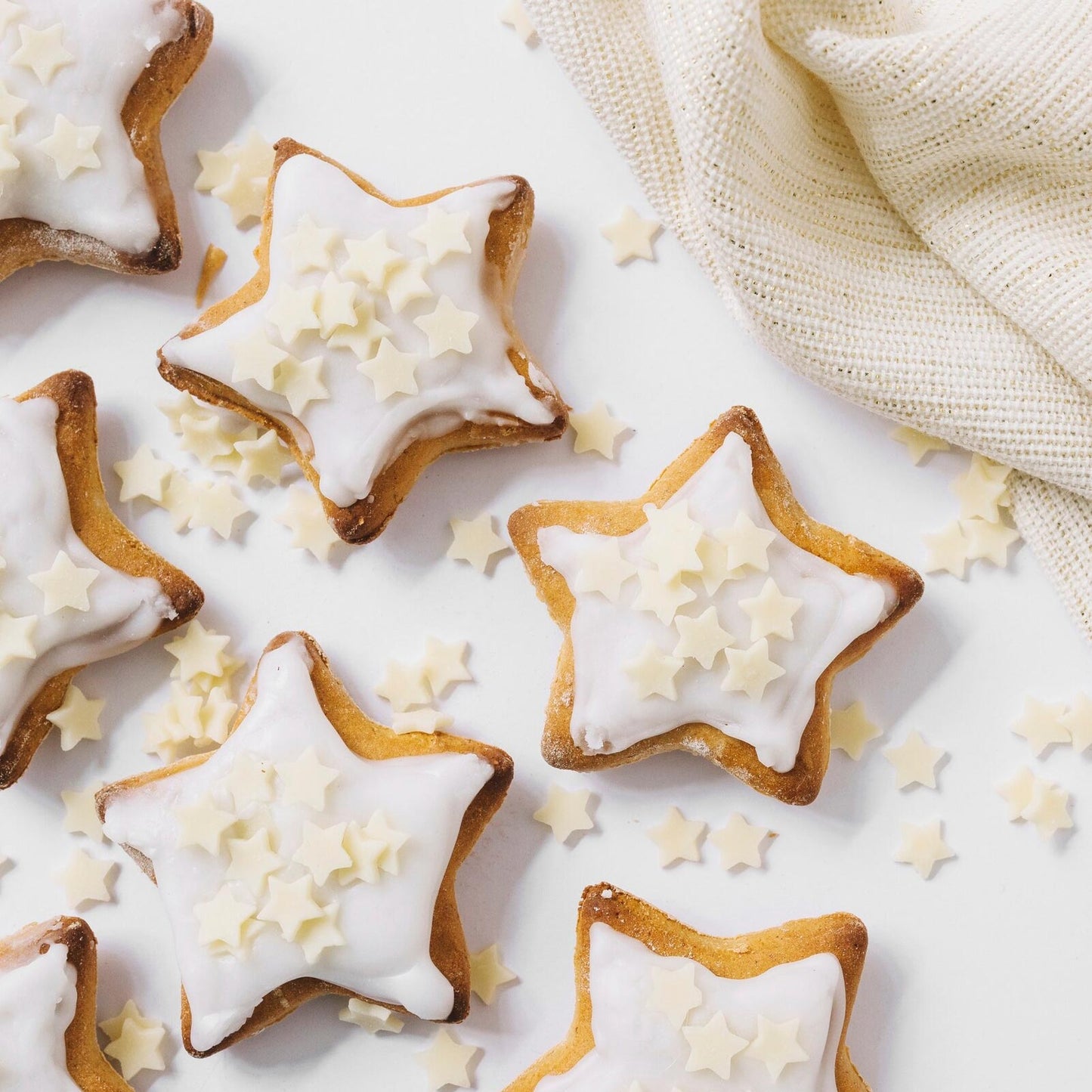 HULISEN Star Cookie Cutter Set - 5 Pieces, Stainless Steel Biscuit Cutters with Handle