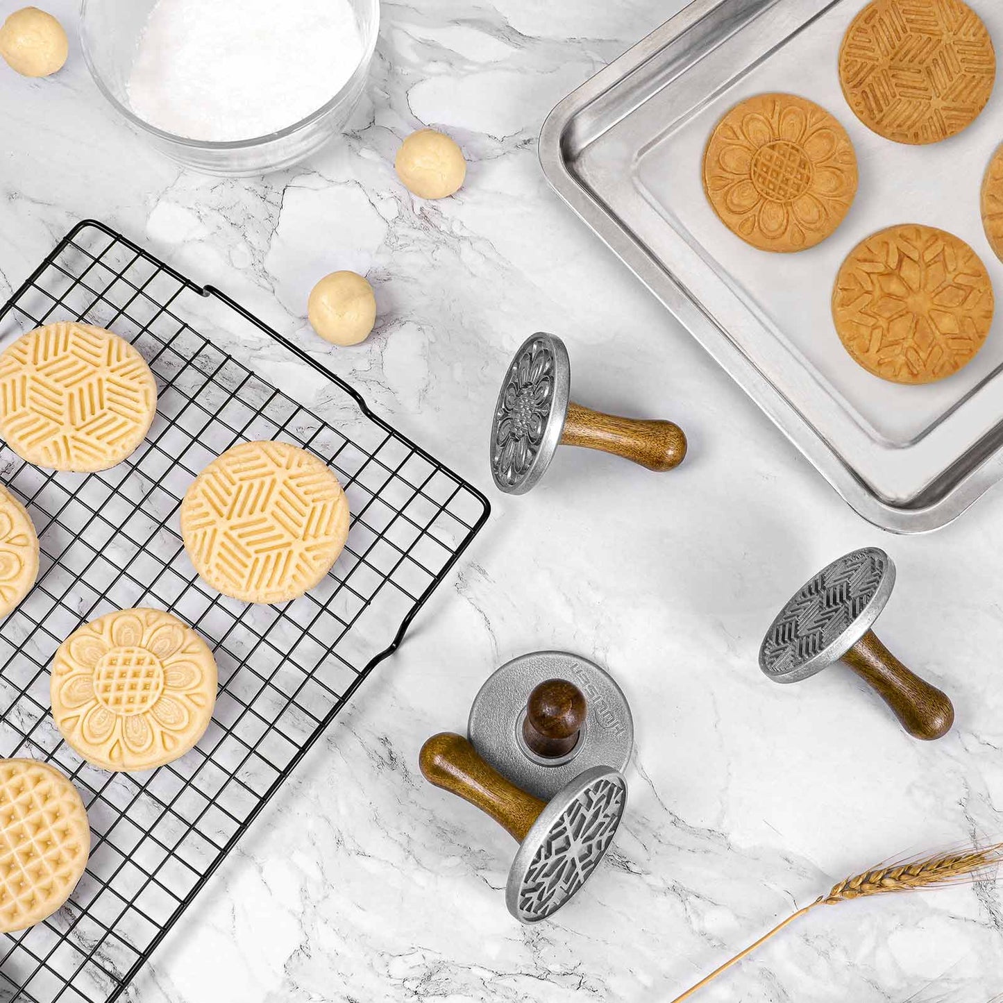 HULISEN Cookie Stamps Set of 4 - Metal Cookie Press Mold with Wooden Handle